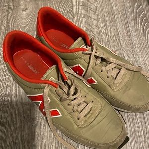 NEW BALANCE RUNNING SHOES